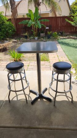 Bar Height Table with 2 Chrome Swivel Stools