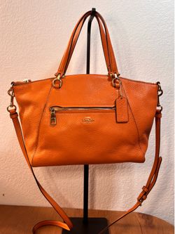 Coach 79997 authentic women’s shoulder bag