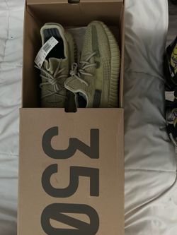 YEEZY Boost 350 V2