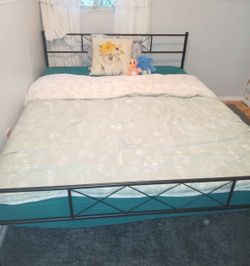 Black Metal Bed Frame Queen