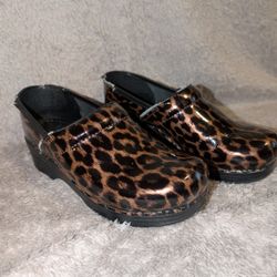 Dansko Leopard Patent Leather Professional Clogs Size 39 EU / 9 US