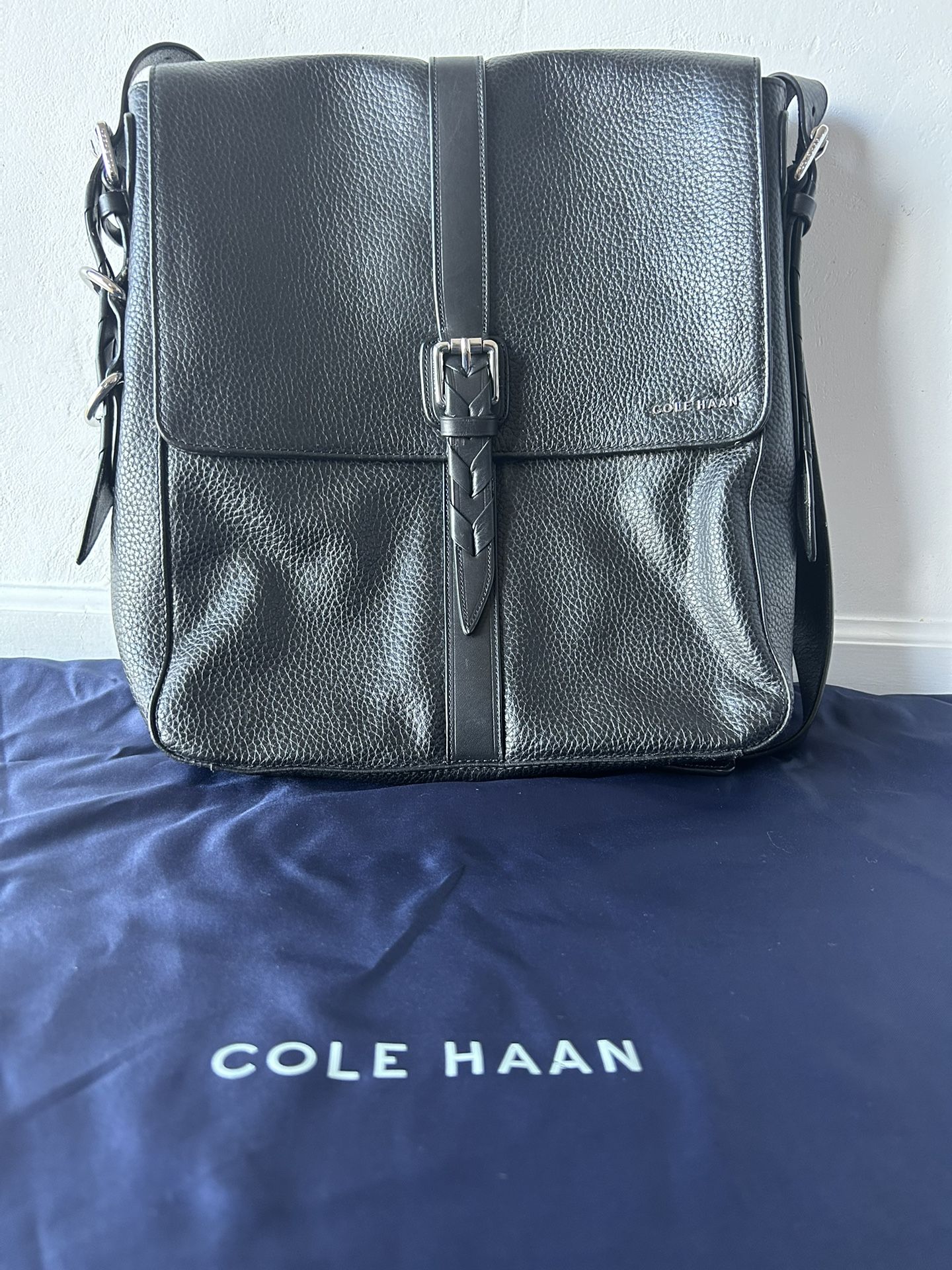 COLE HAAN Truman N/S Messenger