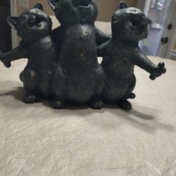 Singing Cat Trio 
