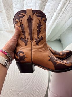 (LUCCHESE)Two-Tone Leather Cowboy Boots