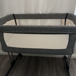 Mika Mickey Bassinet