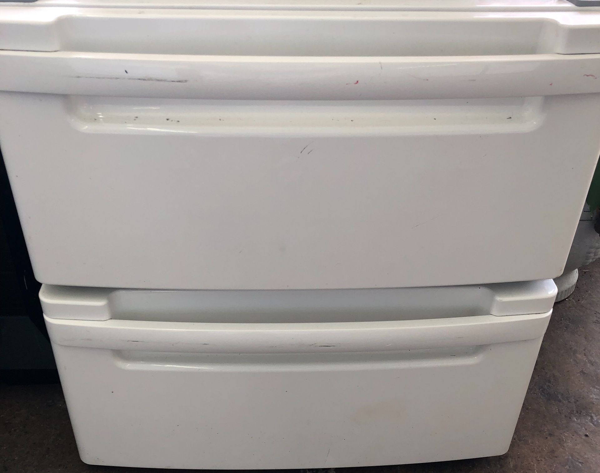 Lg Front Load Pedestal Set! 27” Wide x 13” High! Drop Off Available! Each One Measures 27” W x 13” H White $149 for the Pair! Buy Rite Appliance