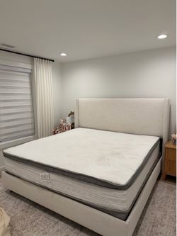 Novilla King mattress