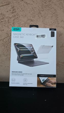 Esr Magnetic Keyboard case for Ipad air 13