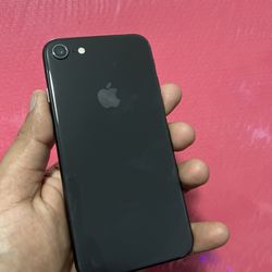 UNLOCKED APPLE IPHONE 8