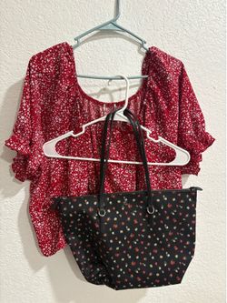 Beautiful blouse, beautiful purse 👜 size 2xl polo purse ❤️❤️❤️