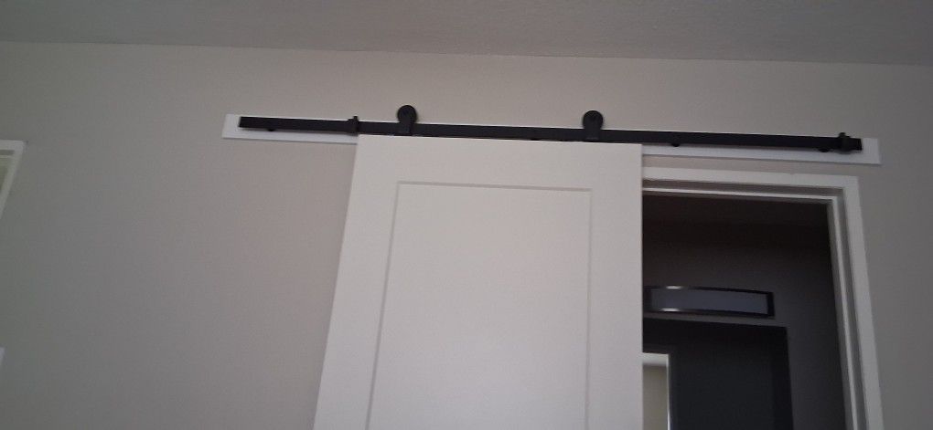 Sliding Door