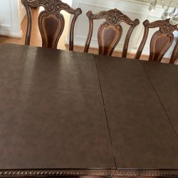 Dinning Table With 8 Chairs 