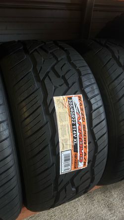 305/40R22 Aroyo all season $200 each ( cash price )