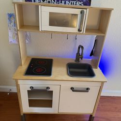Kids IKEA play Kitchen
