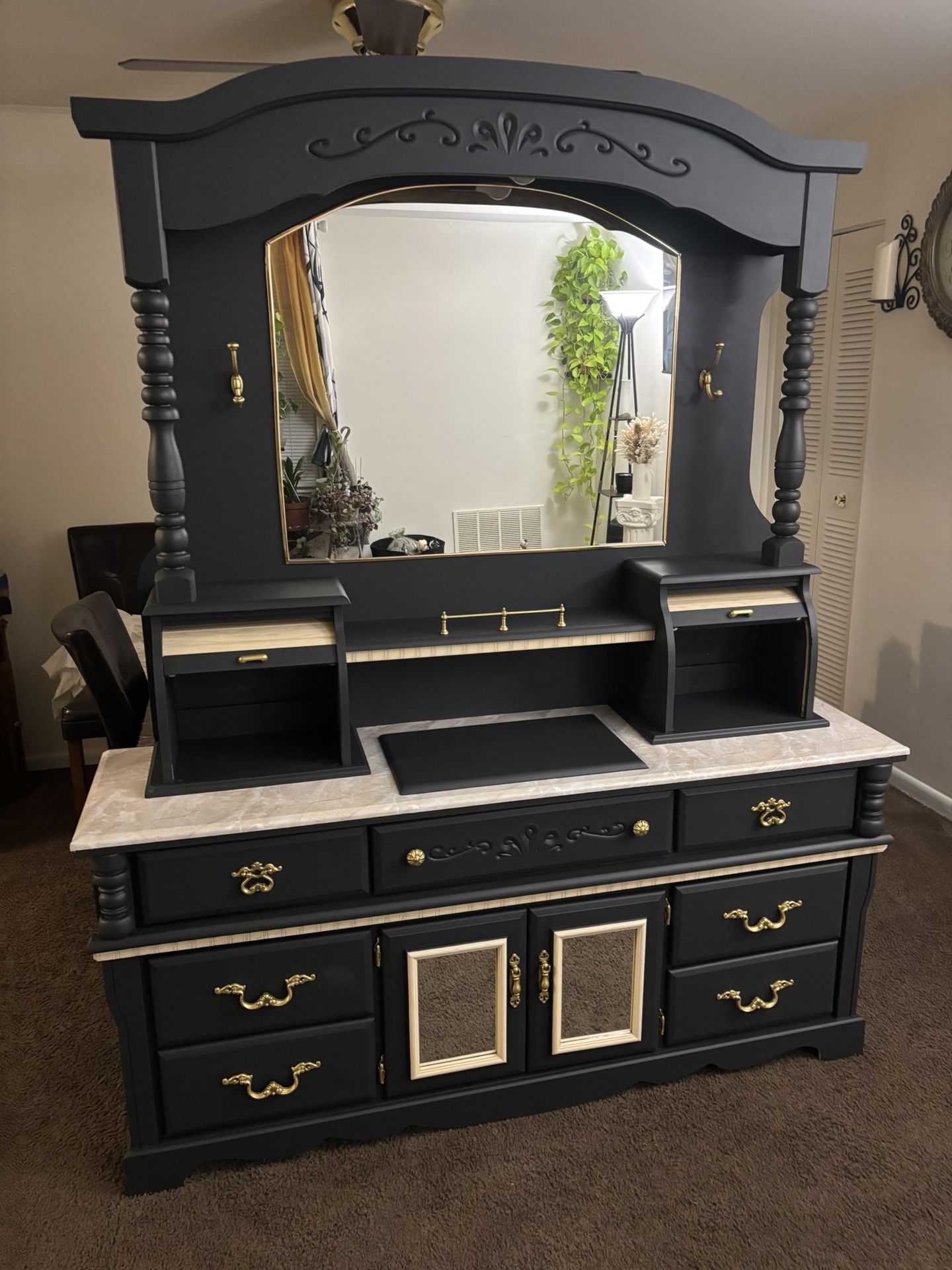Dresser