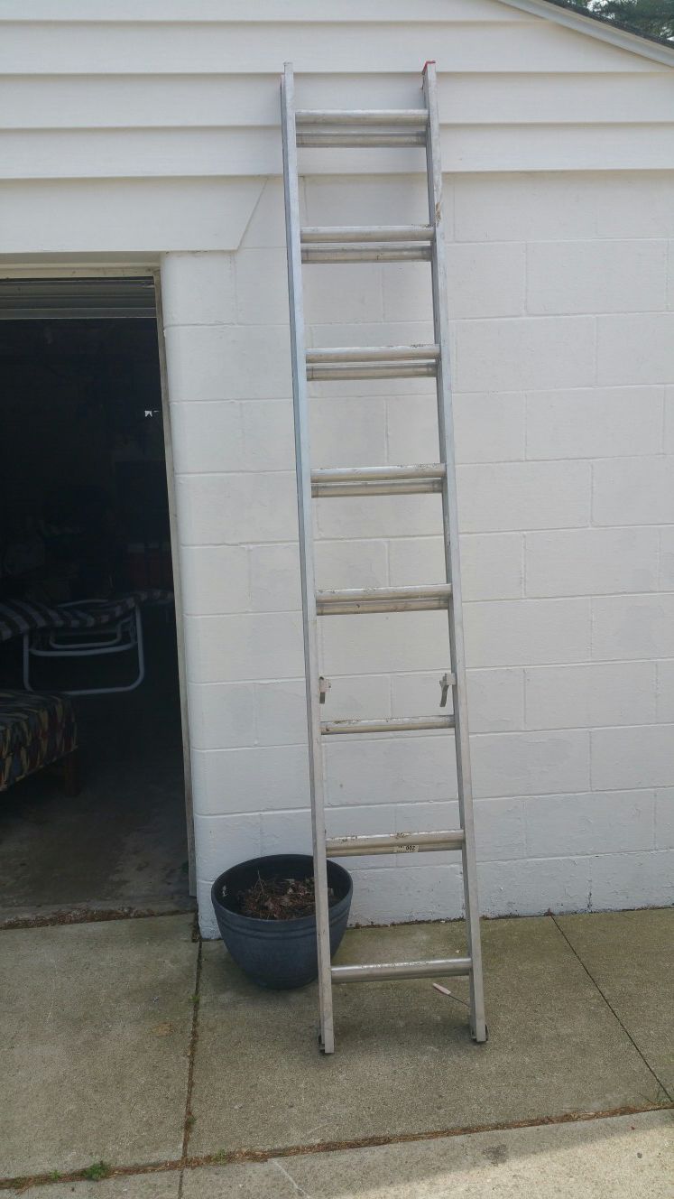 16 ft Aluminum Extension Ladder