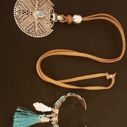 Necklace & Bracelet