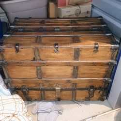 Rare  1890's Antique Theatrical Wardrobe Trunk / Portable Dresser

