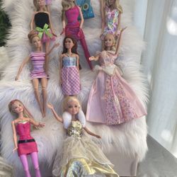 Beautiful Barbies And Dolls