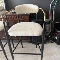 4 Bar Stools 