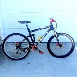 GIANT NRS1 Mtn Bike 26" Tubeless Mavic Beach Dirt Jumper 1x XTR Gear Dual Rock Shox Raceface, Carbon Fiber Stem Cap, Vans Grips, Hydraulic Disc Brakes