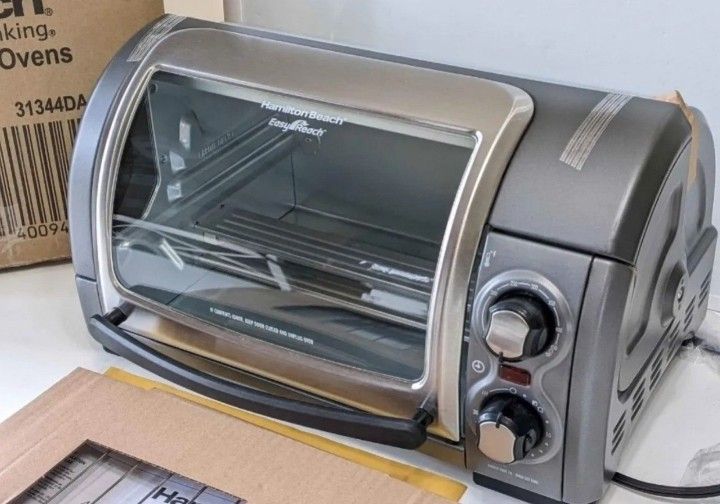 Hamilton Beach 31344D Easy Reach With RollTop Door Toaster Oven 4