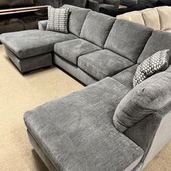 Stunning Stylish Cozy Sectional! 