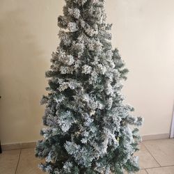 Christmas Tree Plastic 6ft Tall