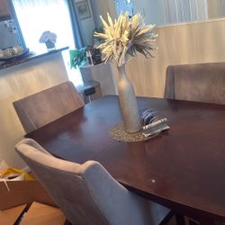 Family Dining Table With 4 Chairs 