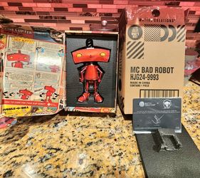 New..2021 Mattel Creations BAD ROBOT  W/ Certificate Of Authenticity & Base