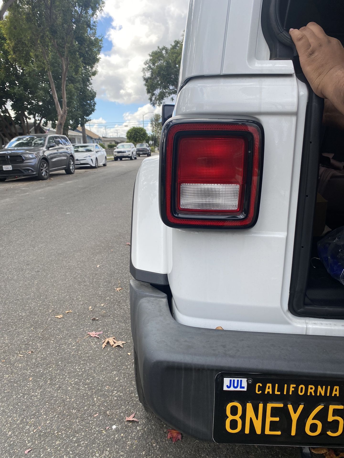 Jeep Wrangler Original Taillights & Brake Light On Wheel