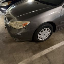 2004 Toyota Camry 