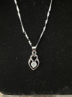 Double Heart Pendant Necklace 