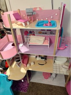 Barbie Dream House