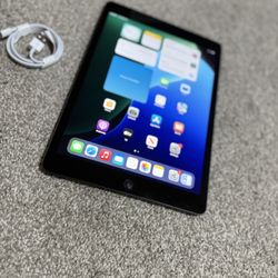 Apple iPad 7 32GB Space-Grey Wi-Fi 10.2” Tablet + Charger 