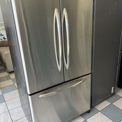 Maytag stainless steel refrigerator ( delivery available)