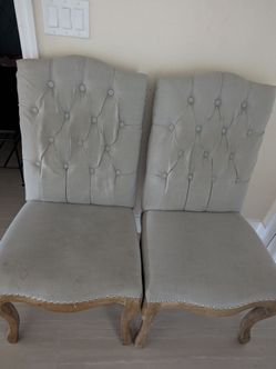 Accent Chairs