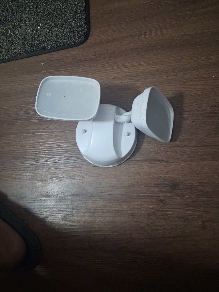 Secrity Outdoor Light Dual Led Lens.