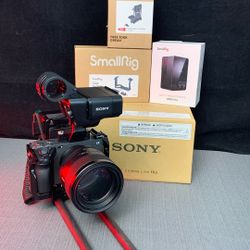 Sony FX3 Full-Frame Cinema With FE 85mm f/1.4 GM, VB99 Pro Battery, Full Rigged 