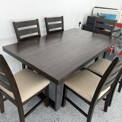 Dining Table Set