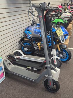 Electric scooter for Adults and big kids Cash offer