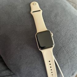Apple Watch apple watch watch 40mm Case - Aluminum MRFW3LL/A