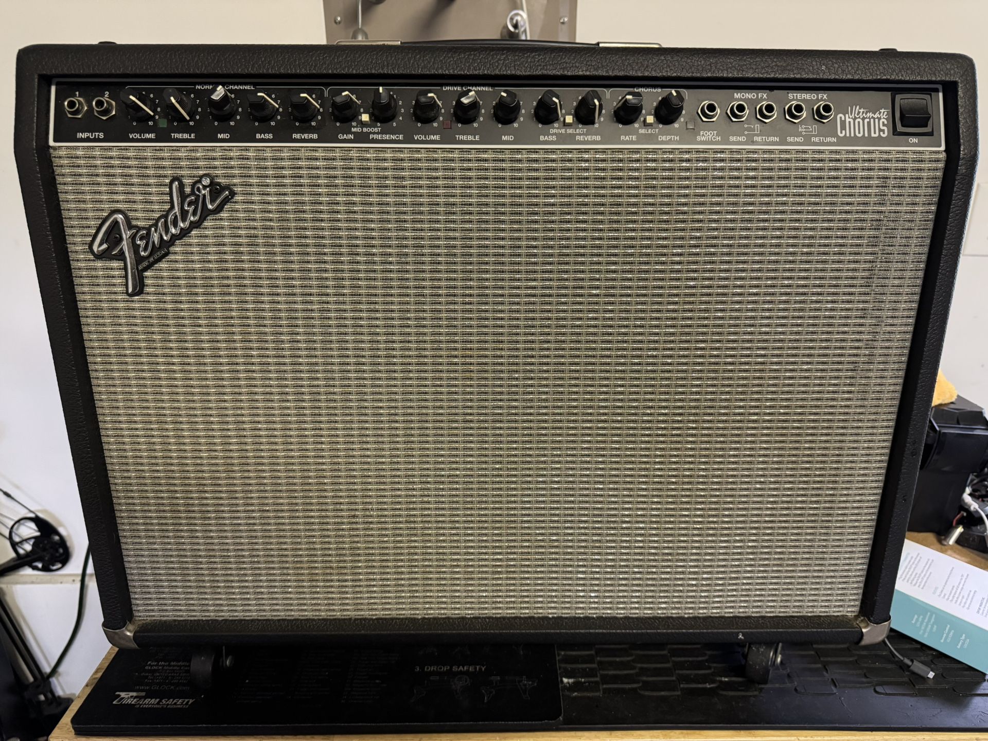 Guitar amps, PA and ZOOM pedal