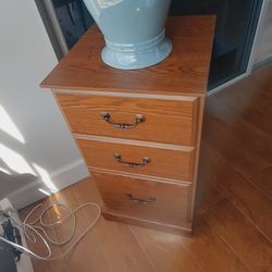 3 DRAWER office  filing CABINET