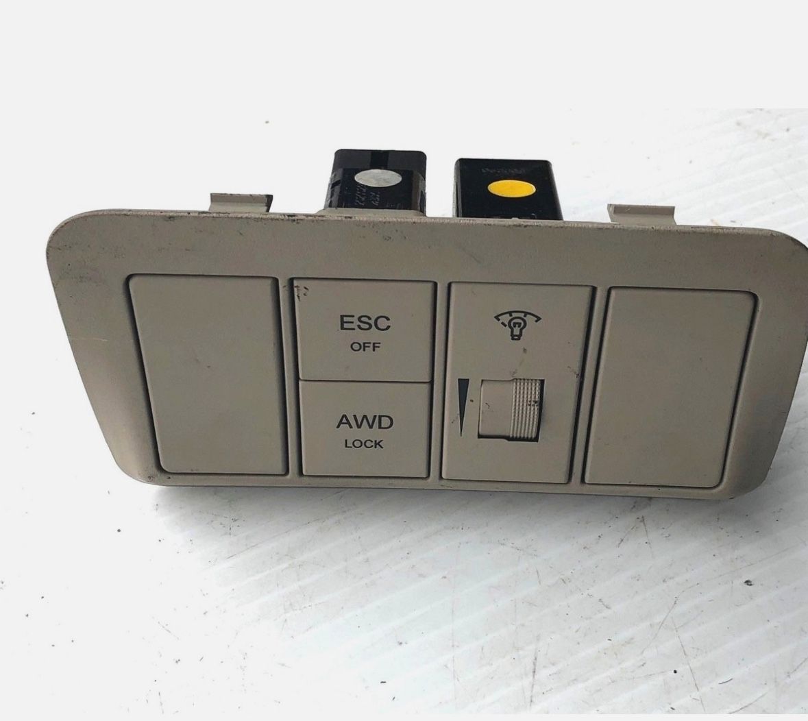 2007 - 2009 Hyundai Santa Fe Dimmer, ESC AWD Control Switch Unit (contact info removed)63 OEM