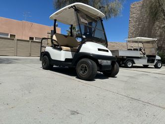 Club Car Precedent 4-passenger w/flip seat