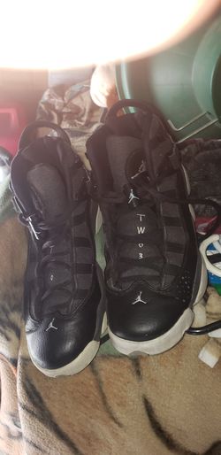 kids six ring Jordan's. great condition. size Y5