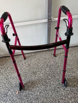 Foldable walker