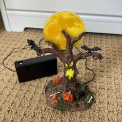 Lemax Spooky Town Full Moon tree, Bats, Pumpkin, Cat 