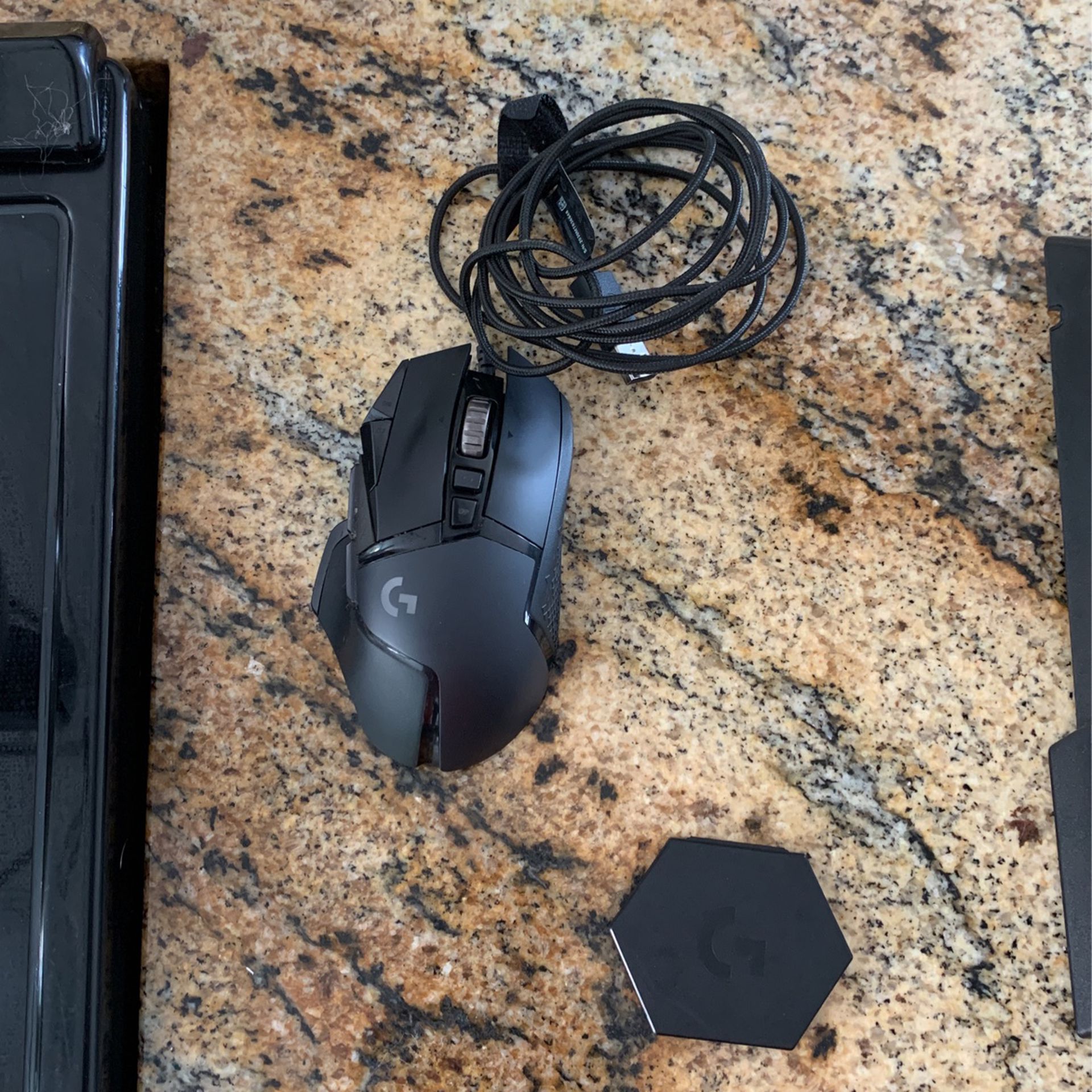 Logitech Gaming Mouse With Weights 